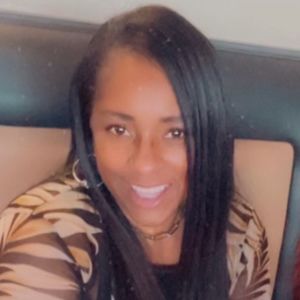 Meet your Posher, Lashone